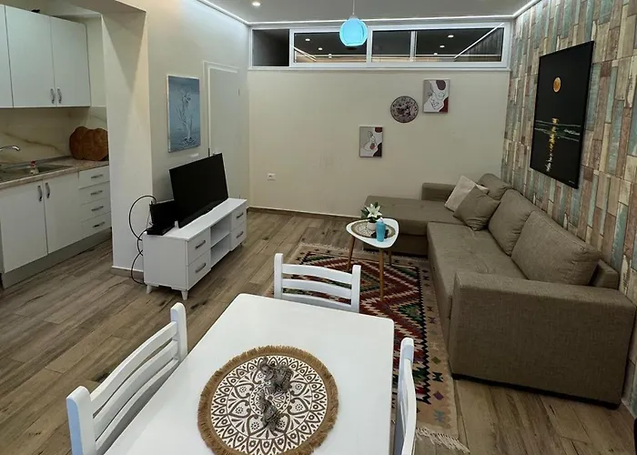 Urban Oasis 2 * Tirana